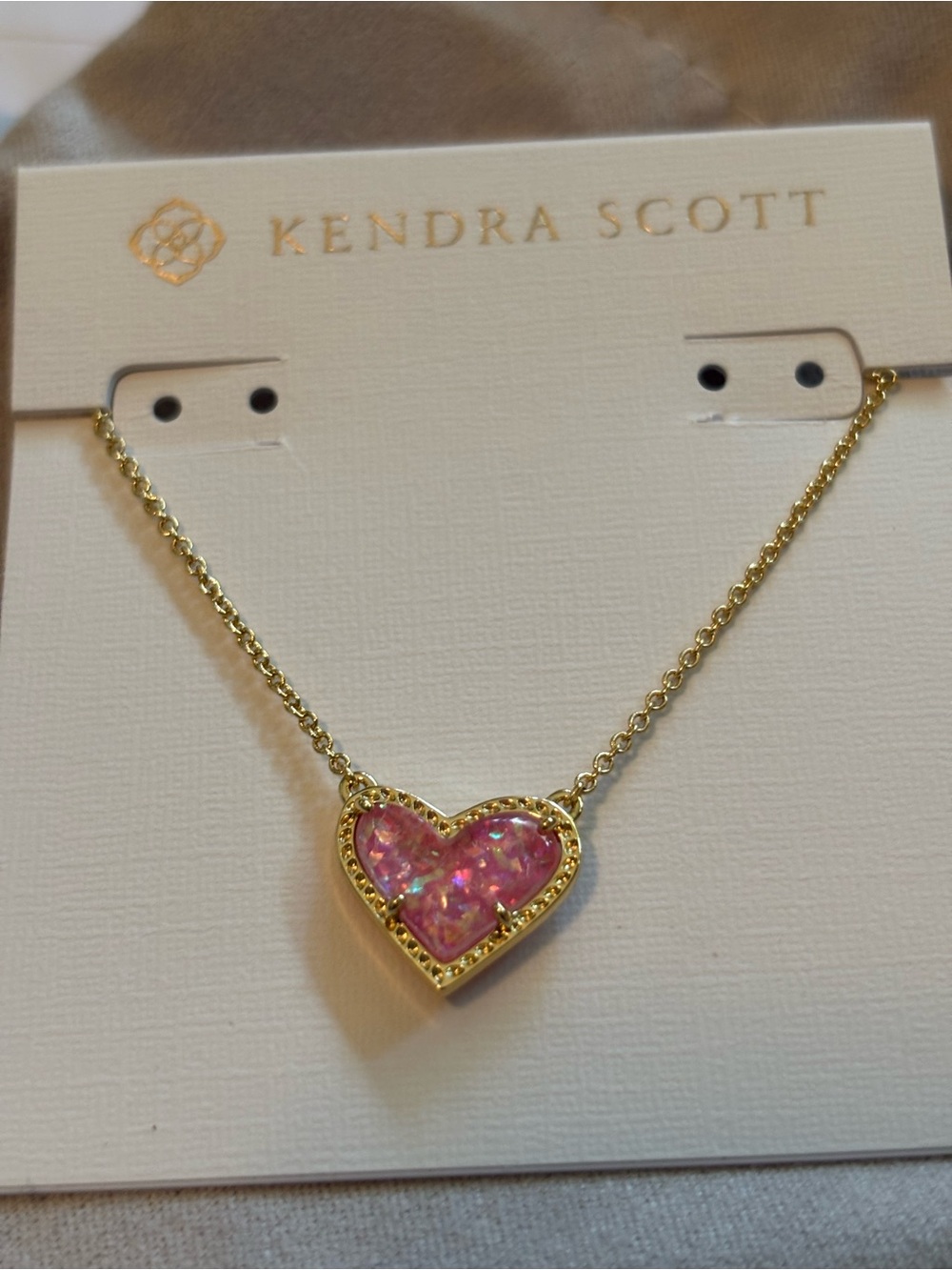 Kendra Scott Ari Gold Heart Necklace with Pink Iridescent Glitter Glass